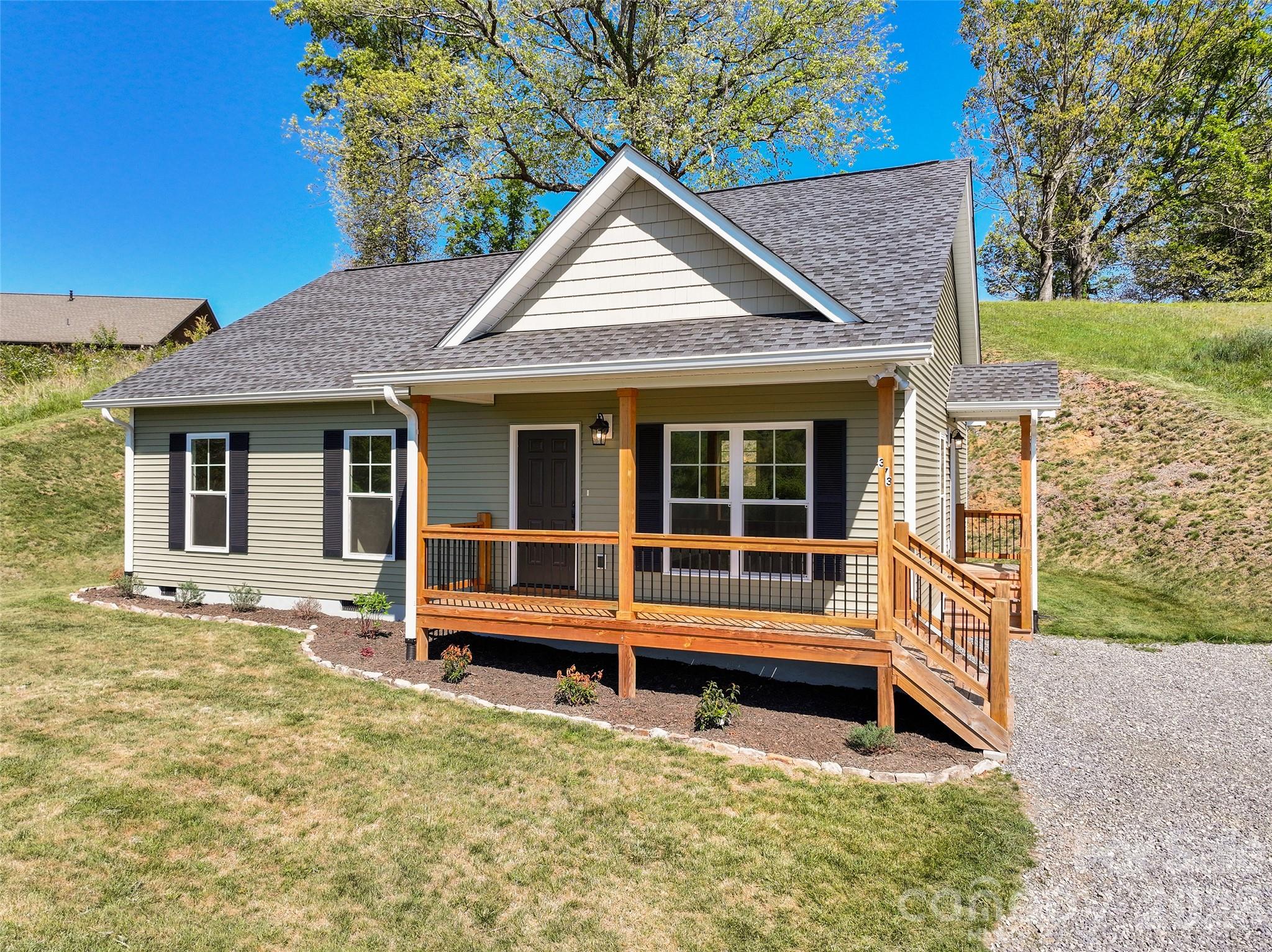 373 Barefoot Ridge Clyde NC 28721