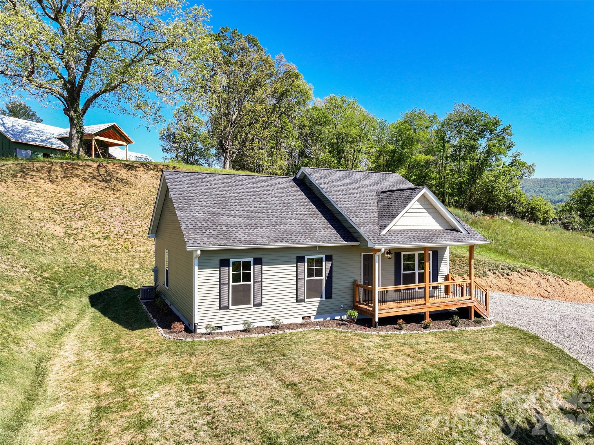 373 Barefoot Ridge Clyde NC 28721