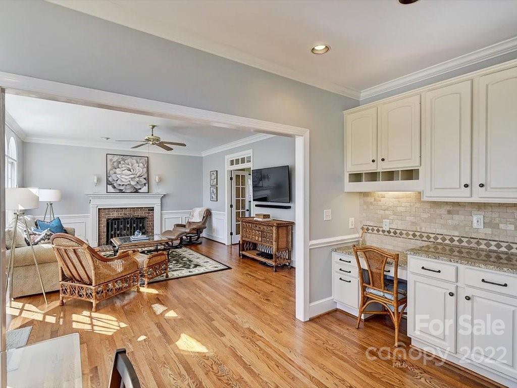 6032 Derry Hill Place Charlotte NC 28277