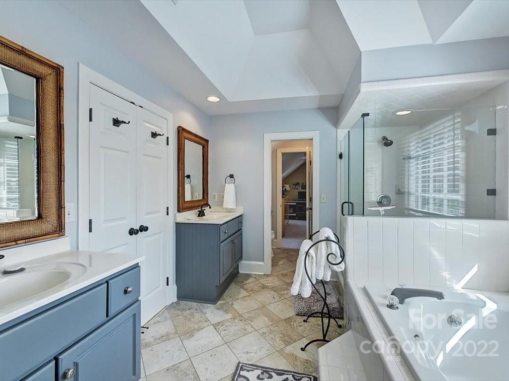 6032 Derry Hill Place Charlotte NC 28277
