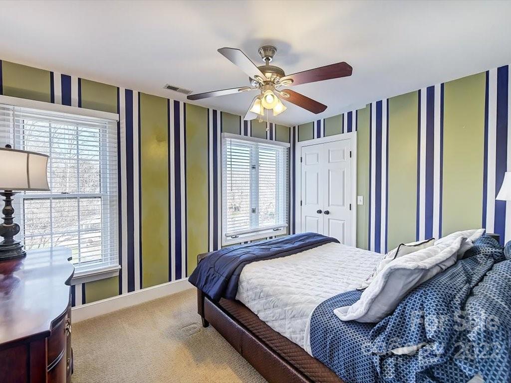 6032 Derry Hill Place Charlotte NC 28277