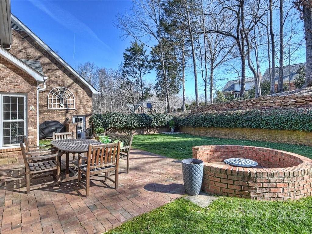 6032 Derry Hill Place Charlotte NC 28277