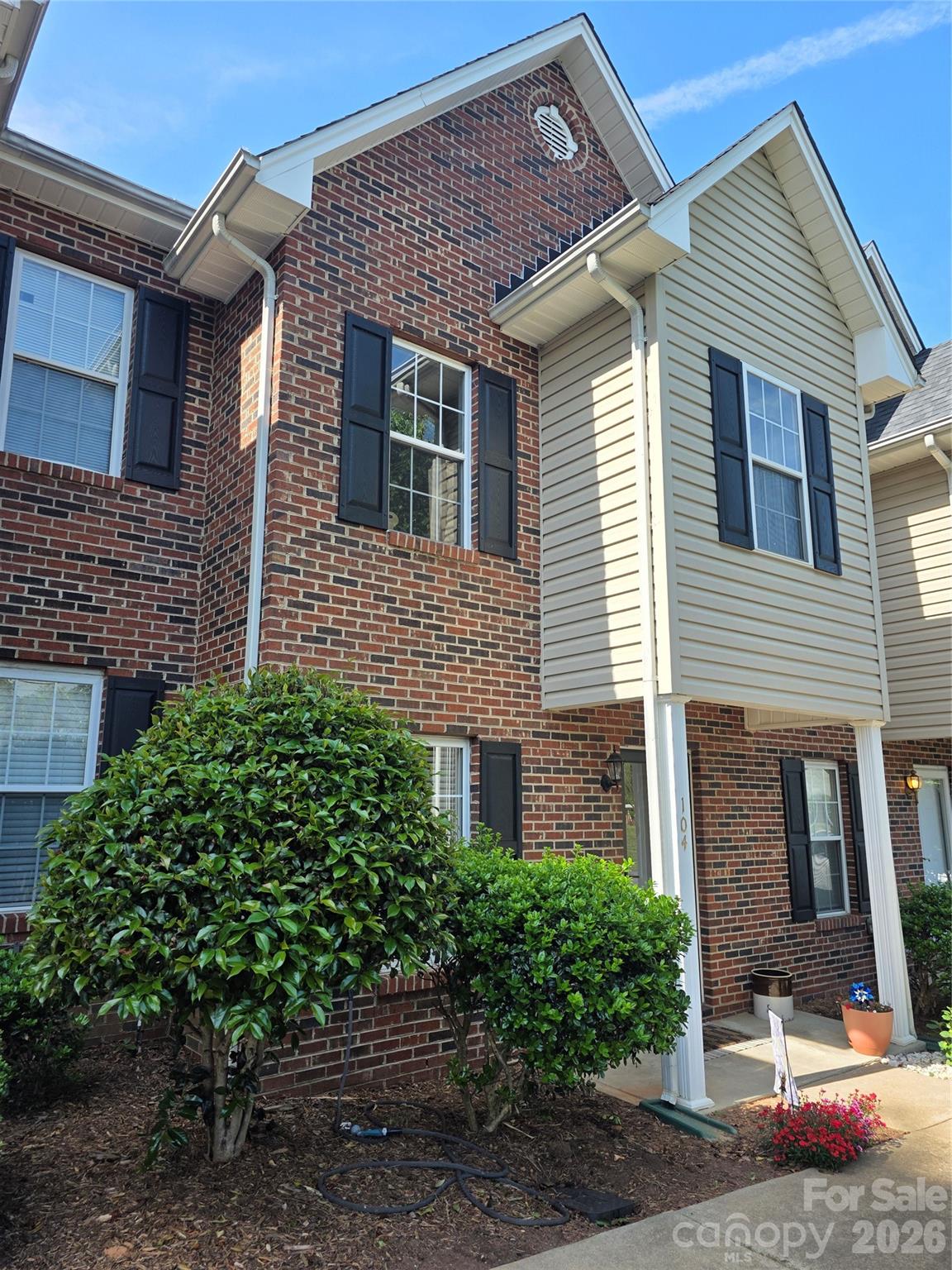 2240 15th Avenue NE Hickory NC 28601