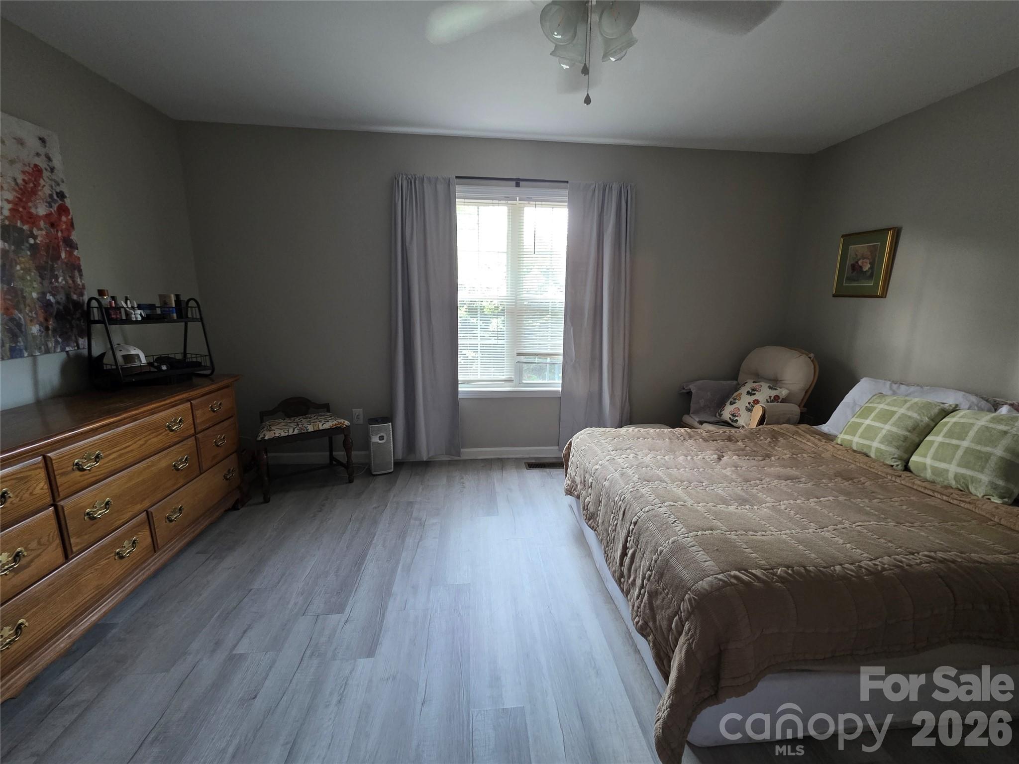 2240 15th Avenue NE Hickory NC 28601