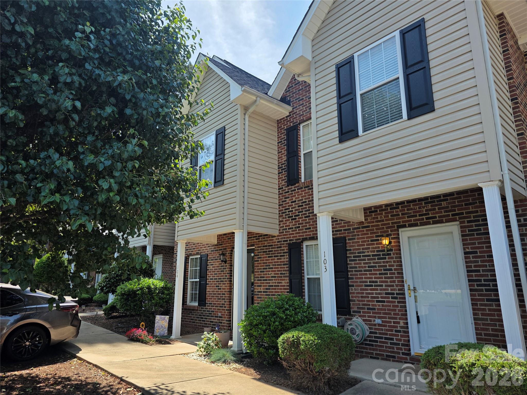 2240 15th Avenue NE Hickory NC 28601