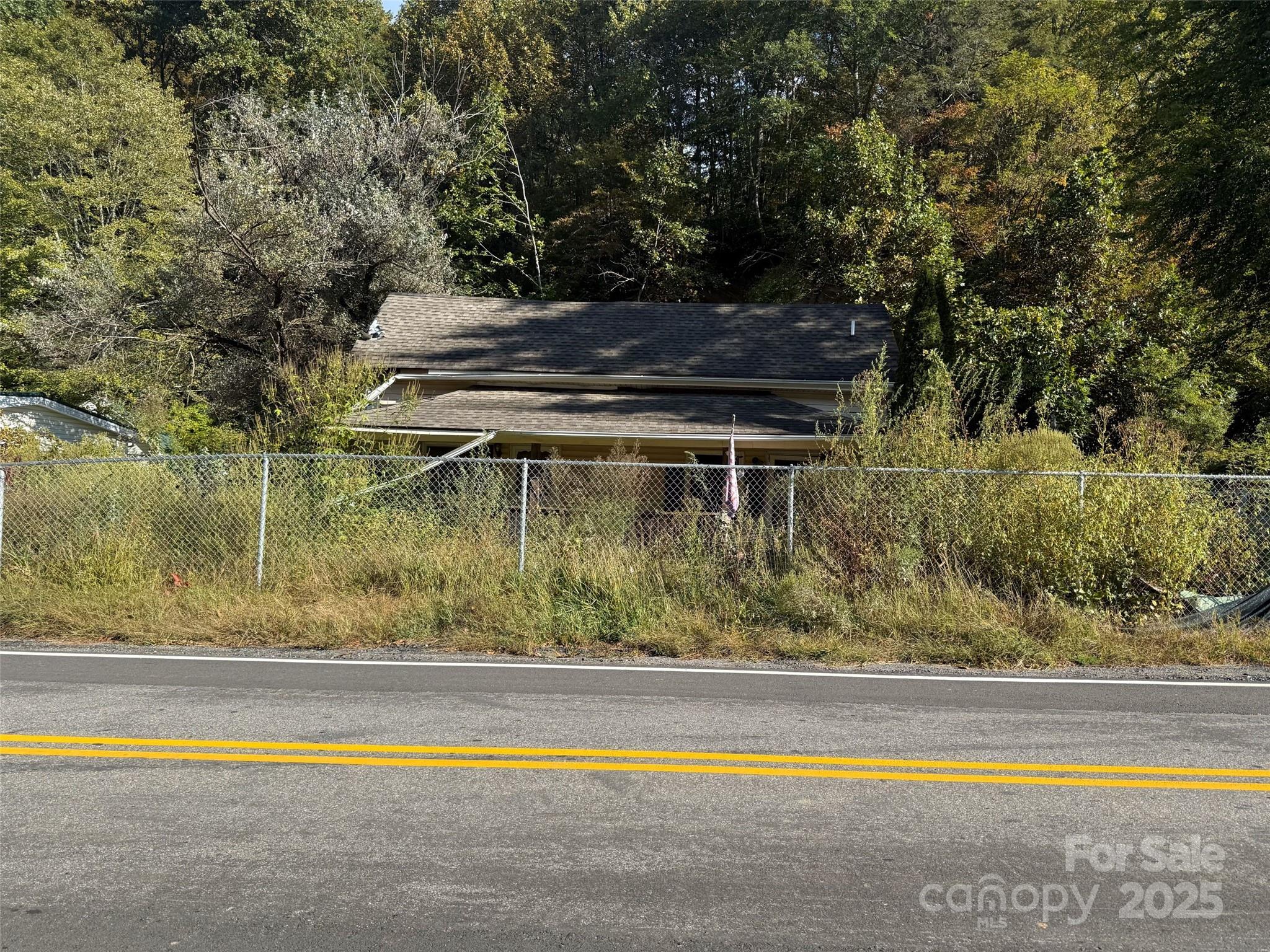 1011 N Us 19e Highway Newland NC 28657