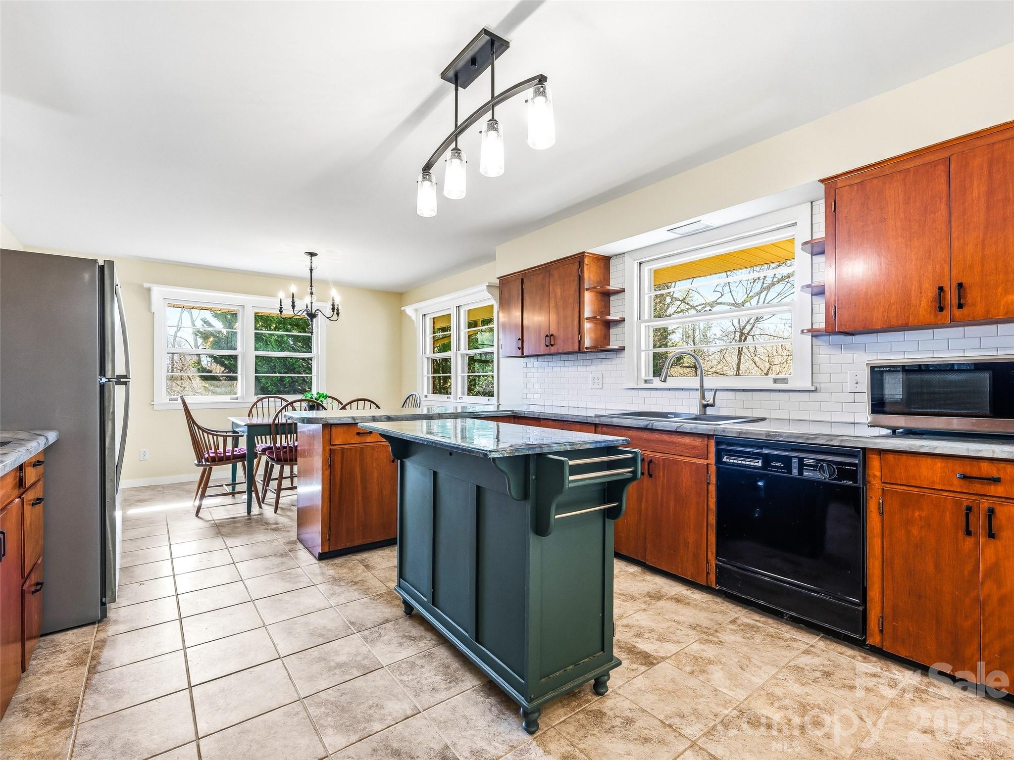 8 N Oak Forest Drive Asheville NC 28803