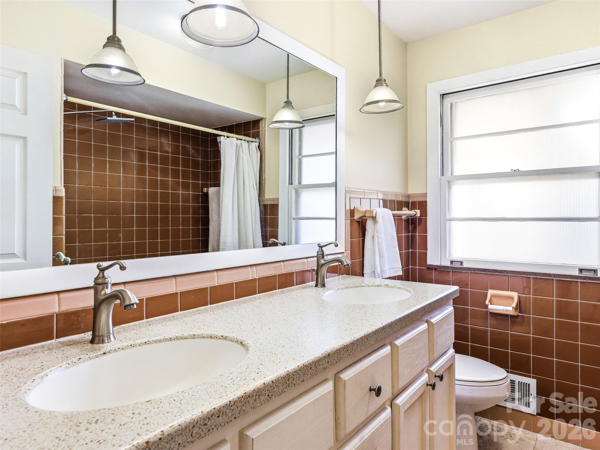 8 N Oak Forest Drive Asheville NC 28803