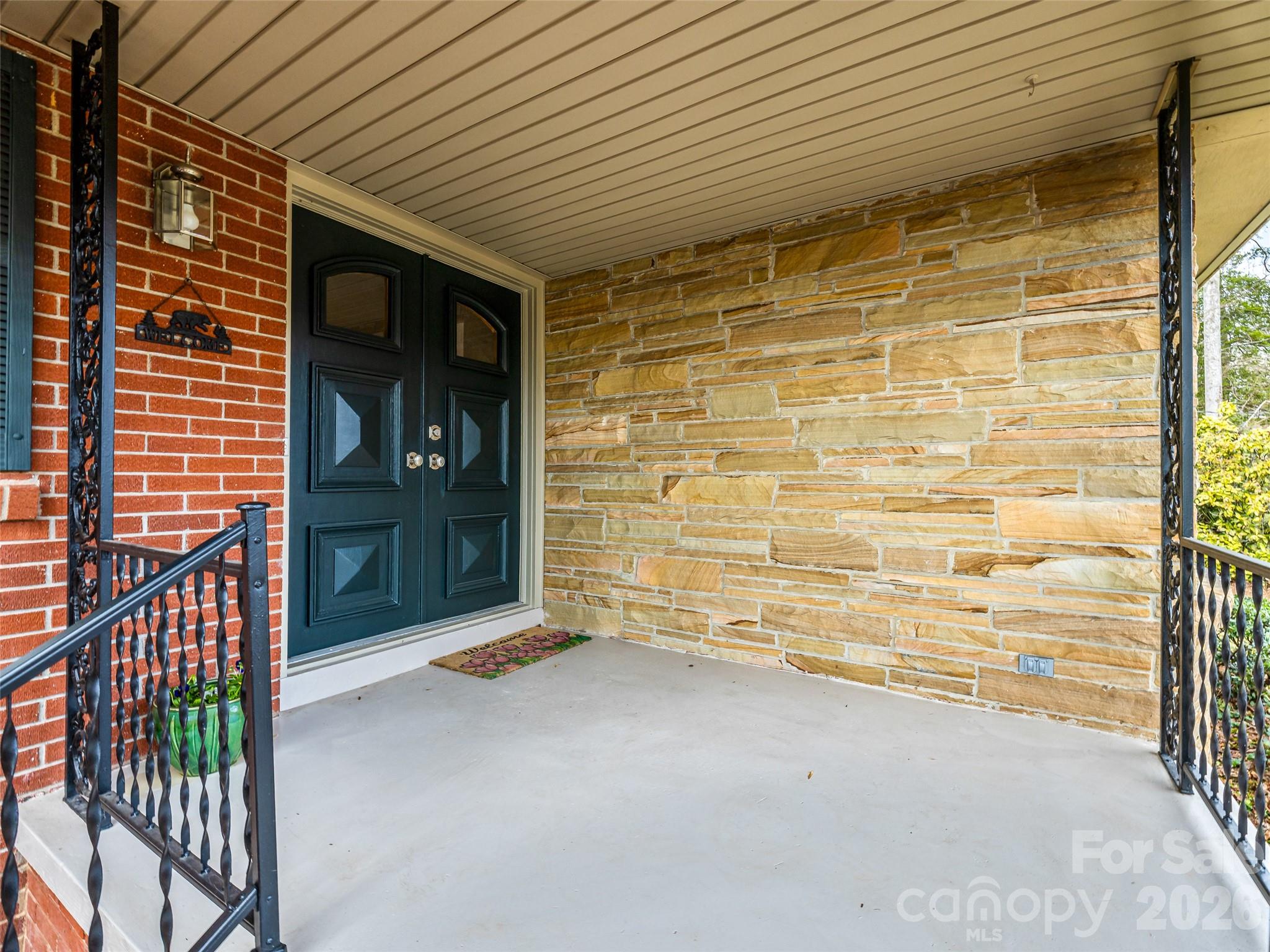 8 N Oak Forest Drive Asheville NC 28803