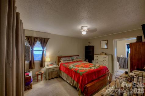 583 Deer Park Lake Road Spruce Pine NC 28777