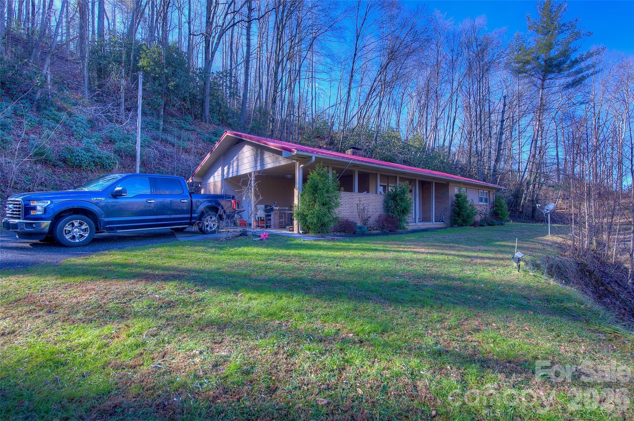 583 Deer Park Lake Road Spruce Pine NC 28777