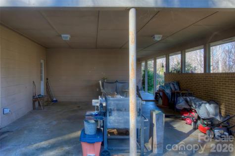 583 Deer Park Lake Road Spruce Pine NC 28777