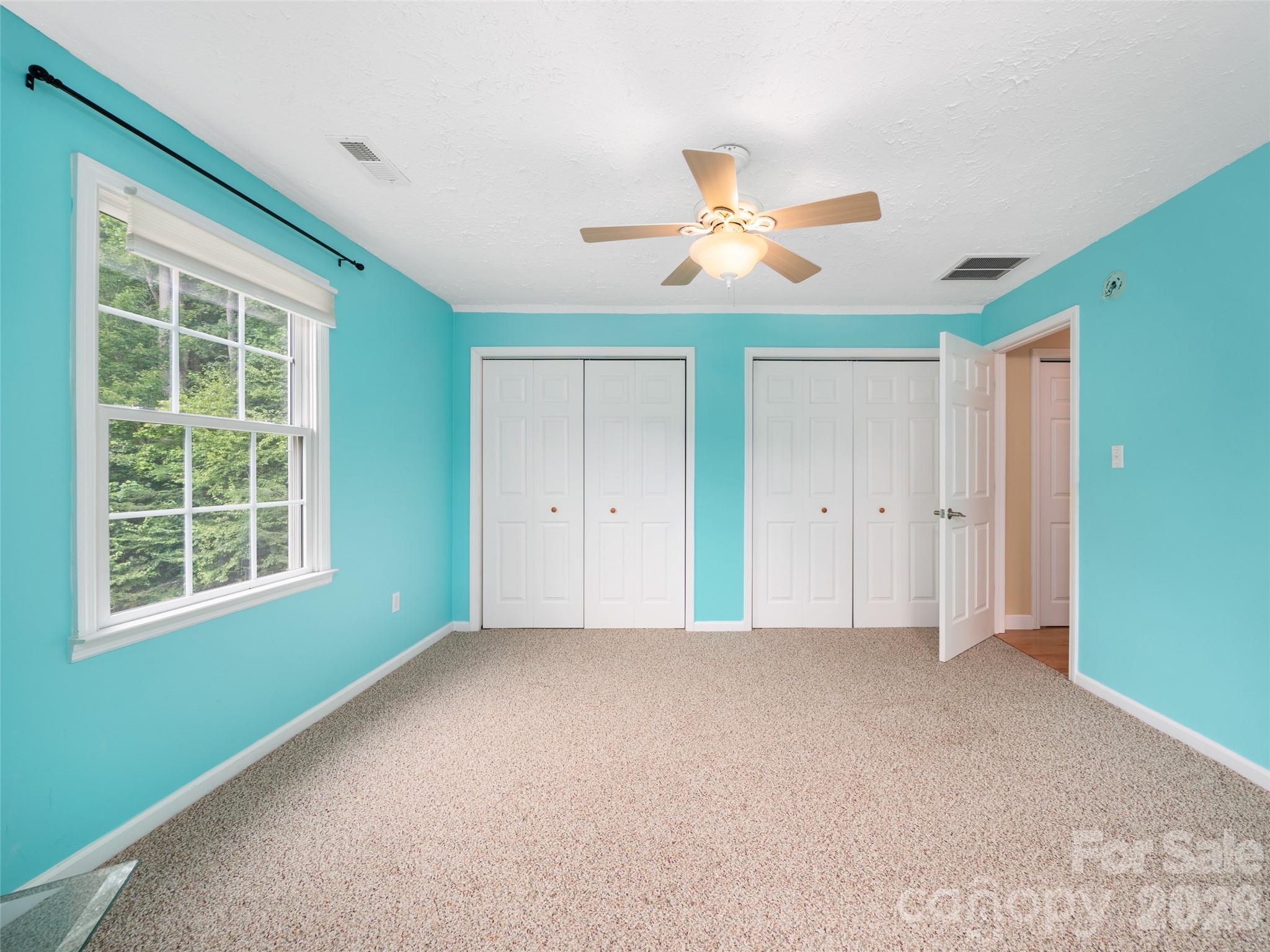2216 Beans Creek Road Bakersville NC 28705