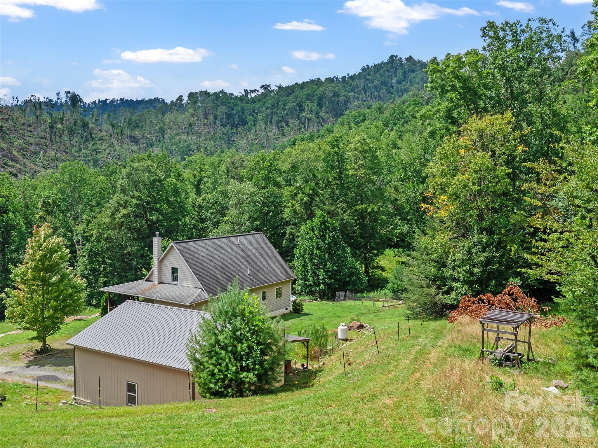 2216 Beans Creek Road Bakersville NC 28705