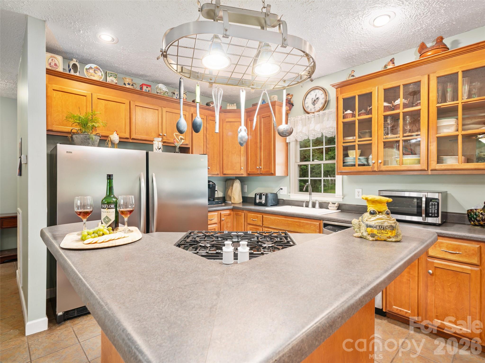 2216 Beans Creek Road Bakersville NC 28705