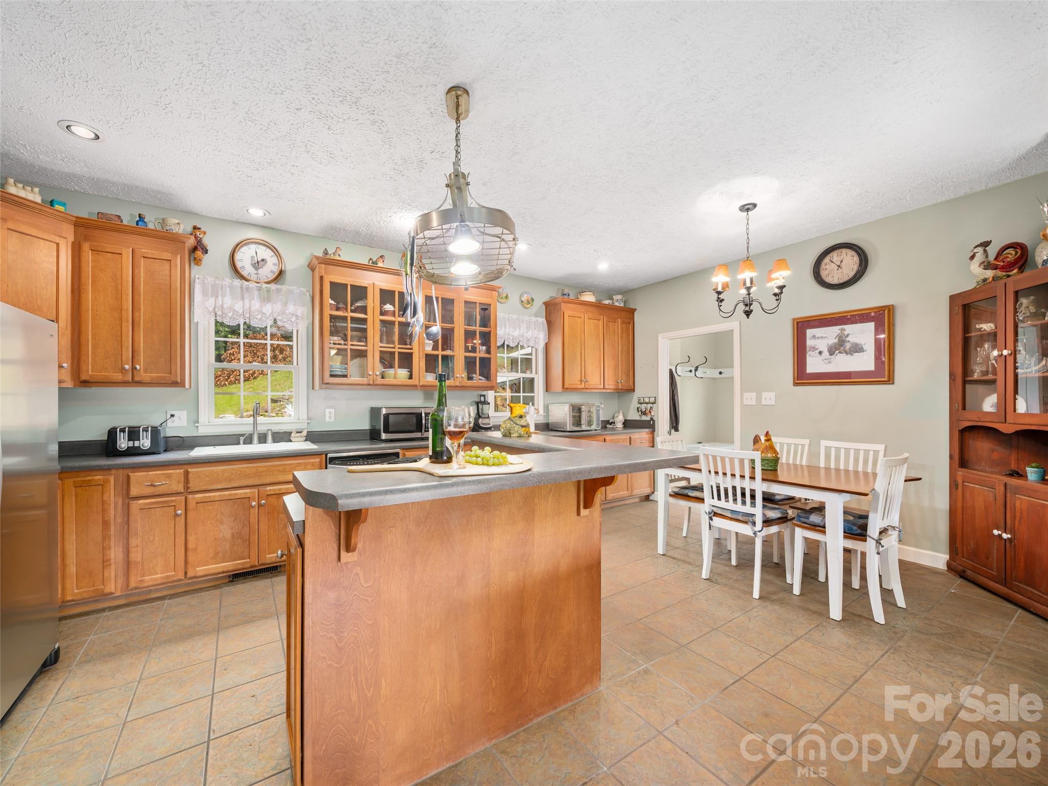 2216 Beans Creek Road Bakersville NC 28705