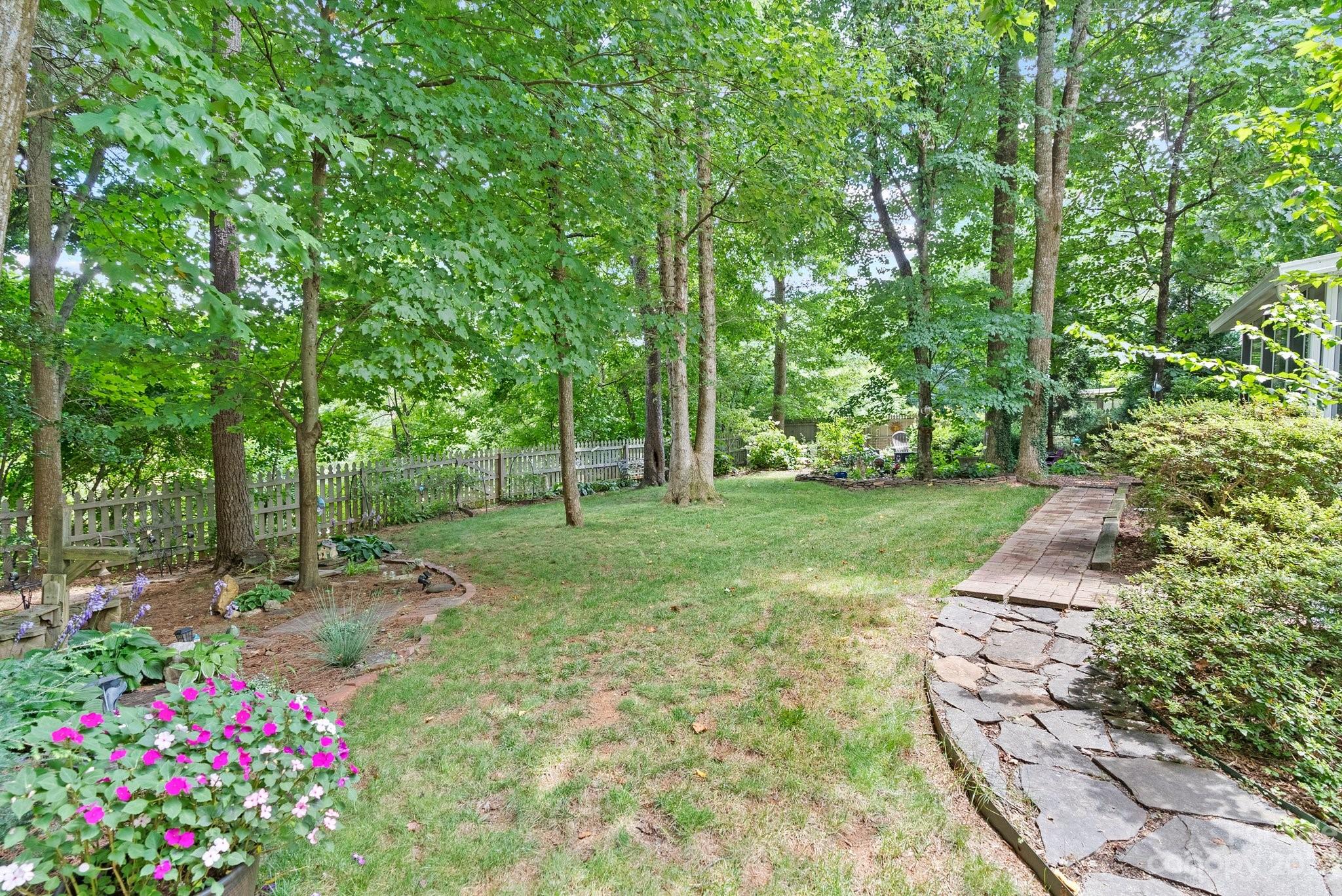 6 Holly Ridge Court Arden NC 28704
