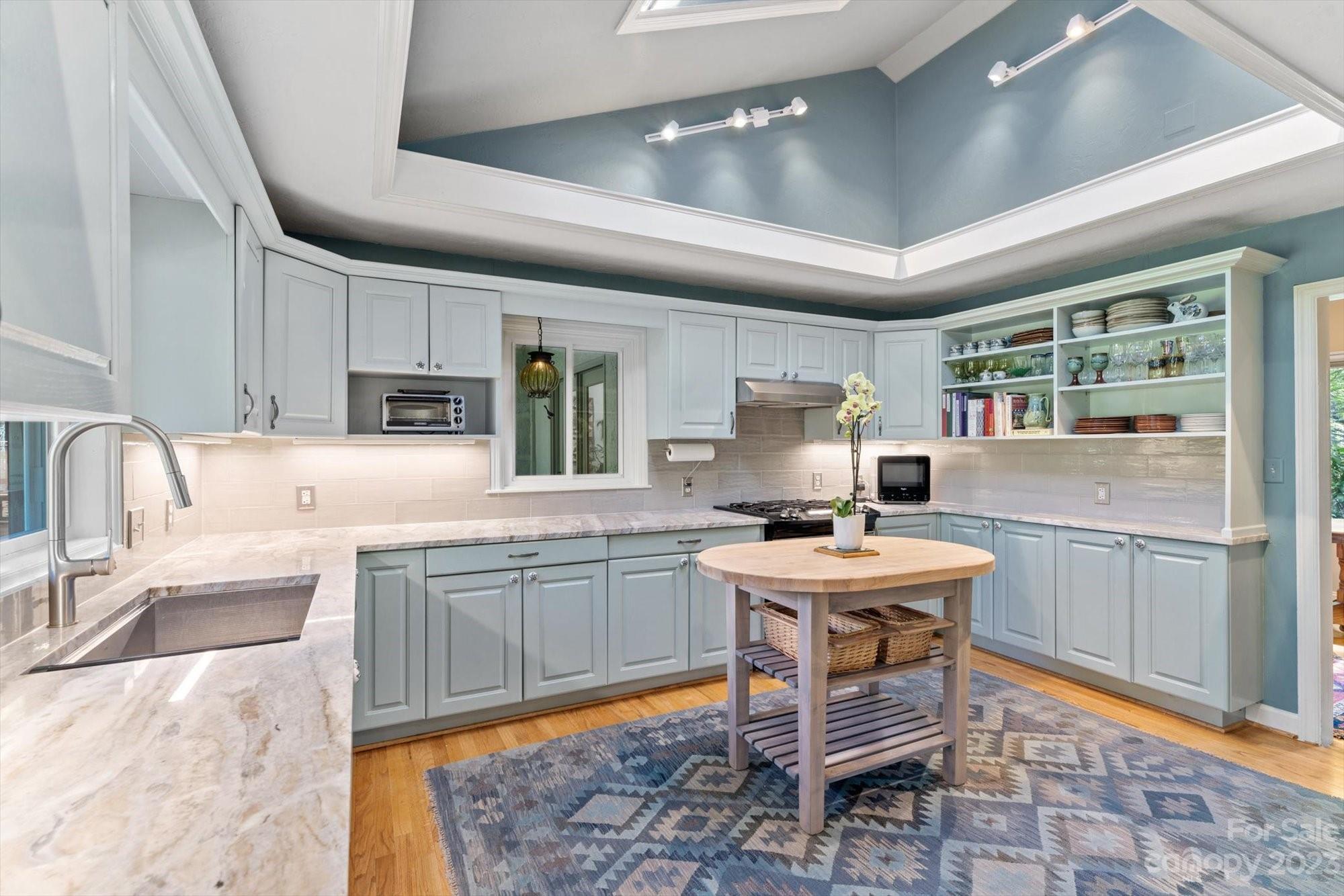 60 Elk Mountain Scenic Highway Asheville NC 28804