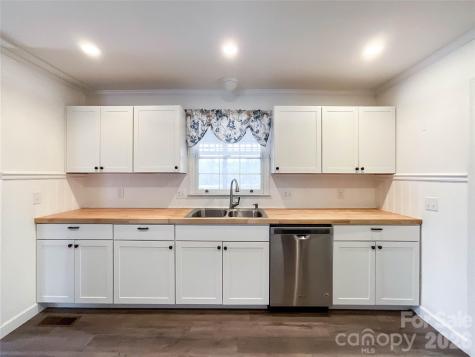 819 Triple Creek Road Mount Croghan SC 29727
