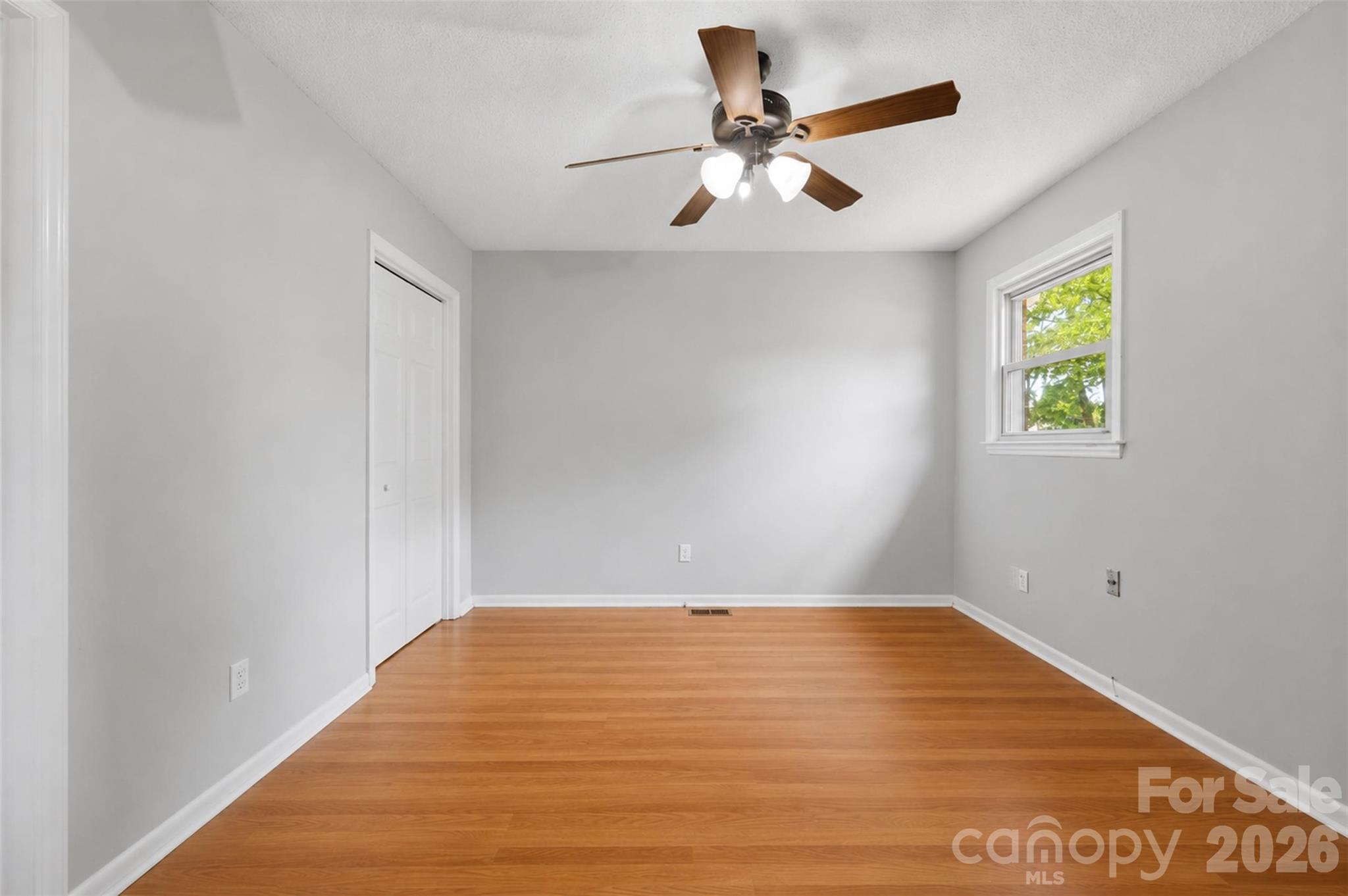 1910 26th Street NE Hickory NC 28601