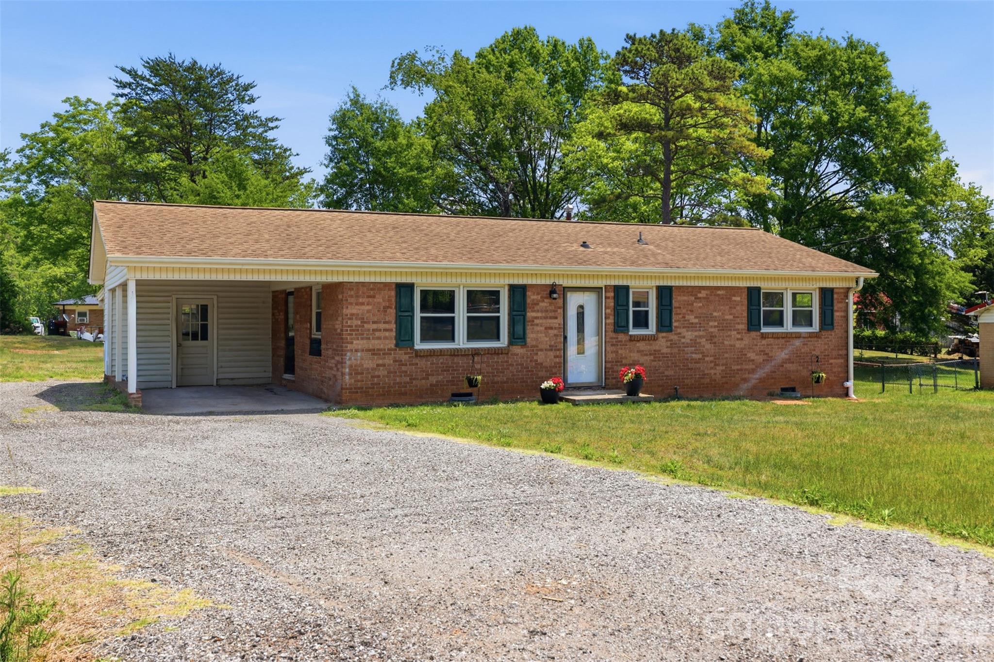 1910 26th Street NE Hickory NC 28601