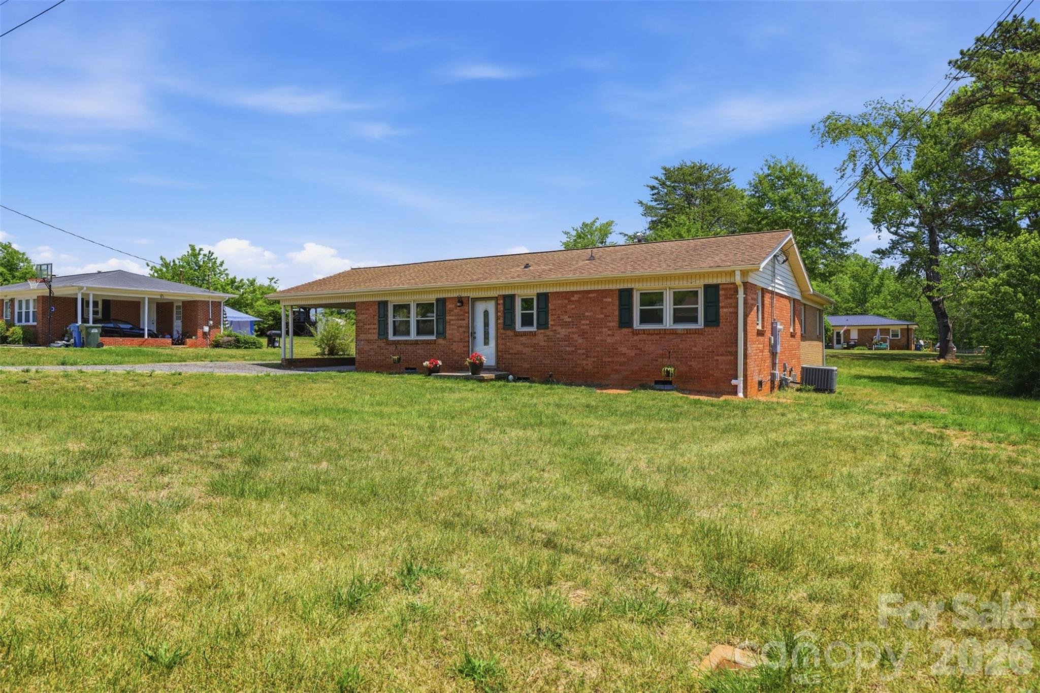 1910 26th Street NE Hickory NC 28601