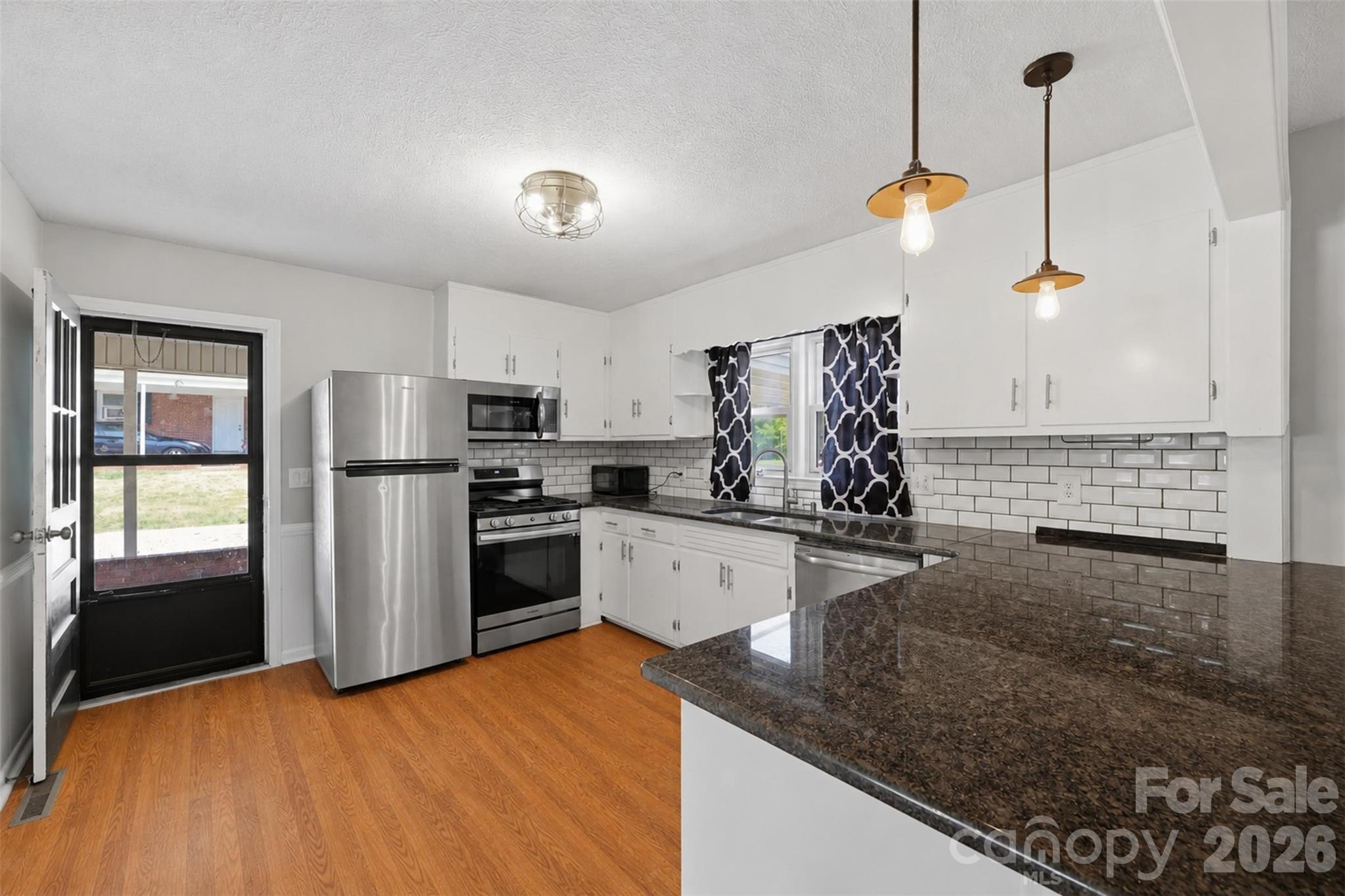1910 26th Street NE Hickory NC 28601