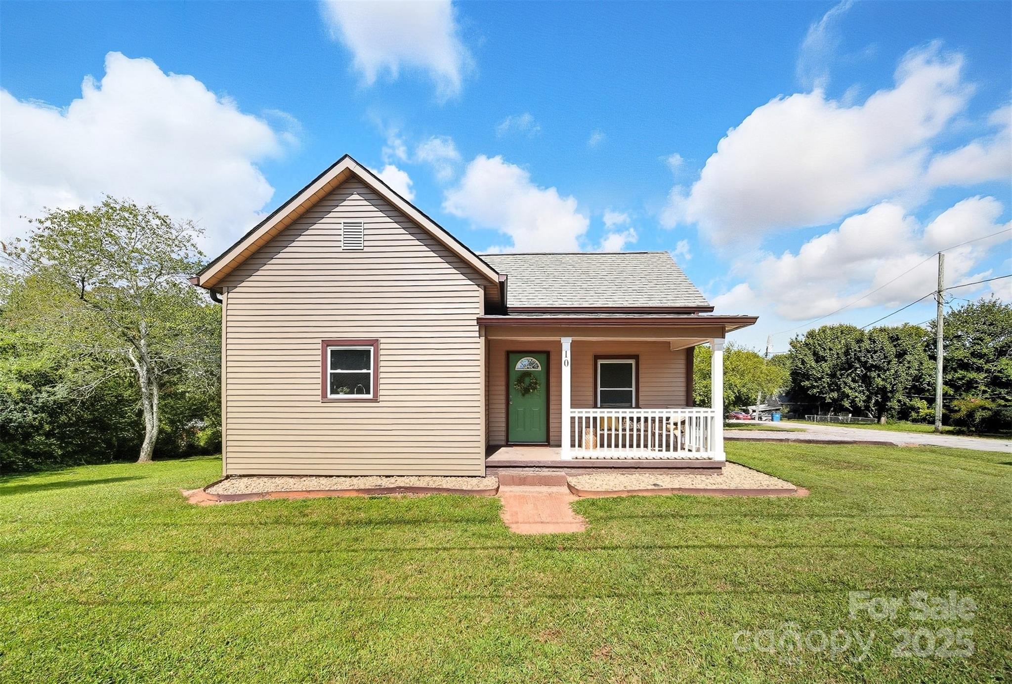 10 Lake Street Granite Falls NC 28630