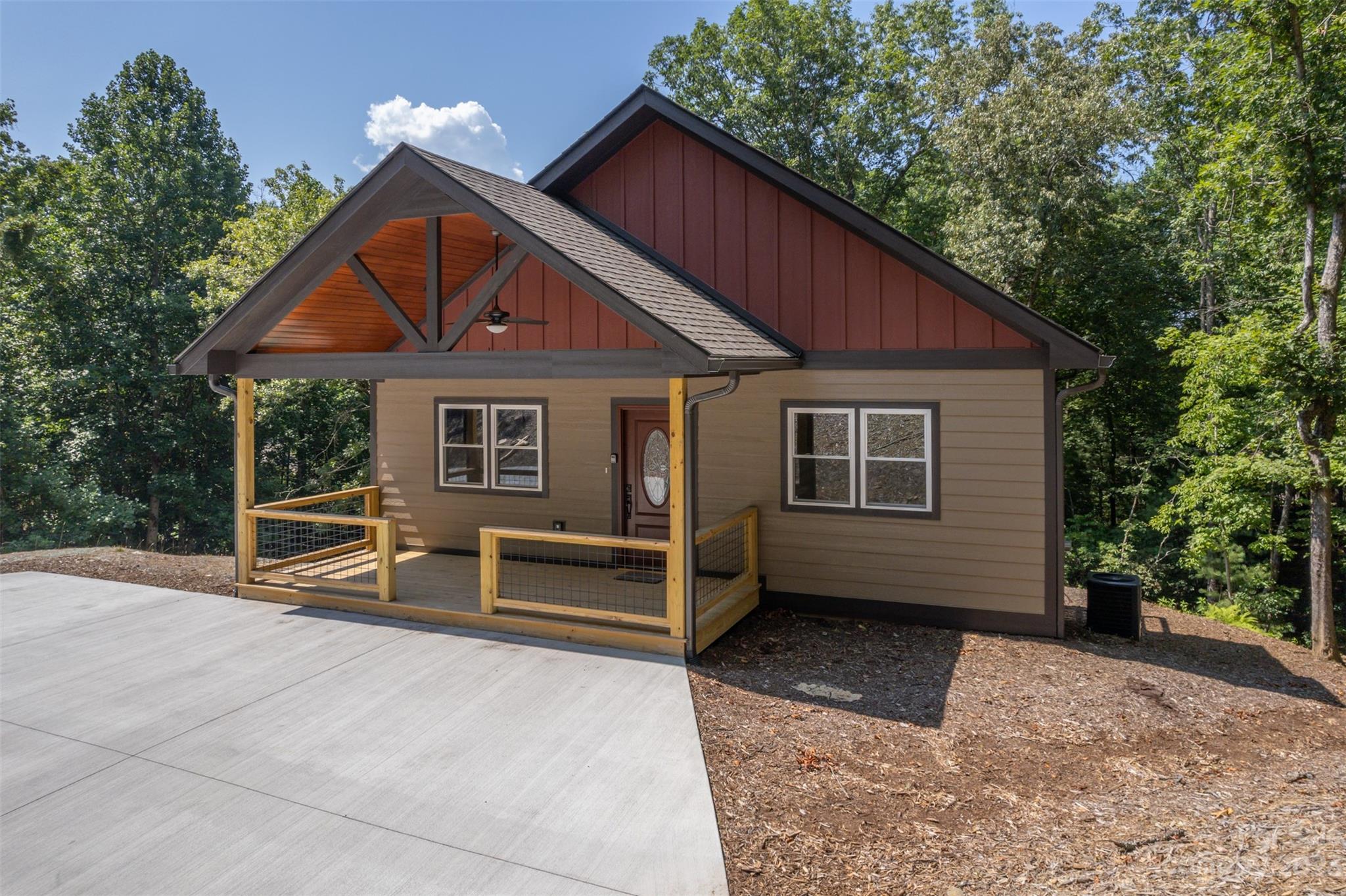 30 Arnie Drive Etowah NC 28729