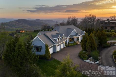89 N Snow Ridge Drive Hendersonville NC 28792