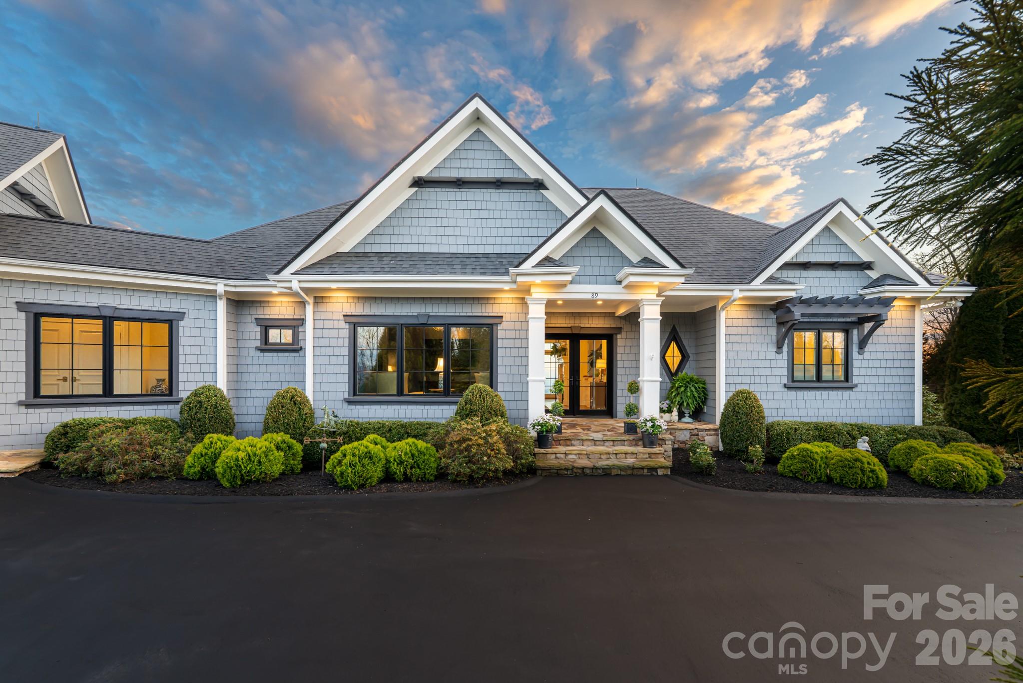 89 N Snow Ridge Drive Hendersonville NC 28792