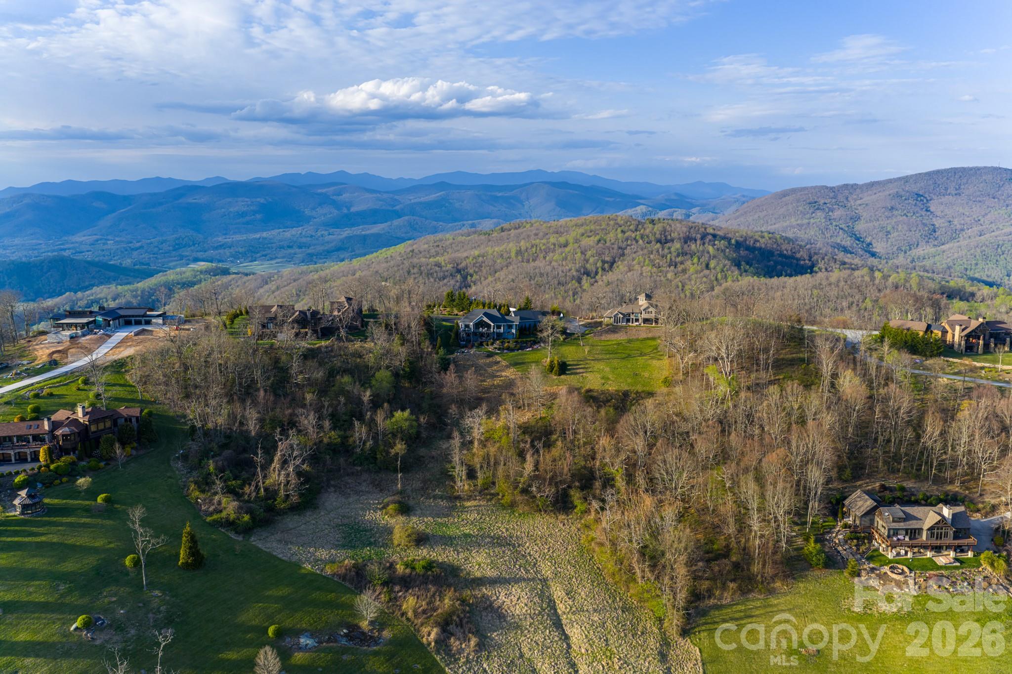 89 N Snow Ridge Drive Hendersonville NC 28792