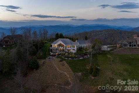 89 N Snow Ridge Drive Hendersonville NC 28792