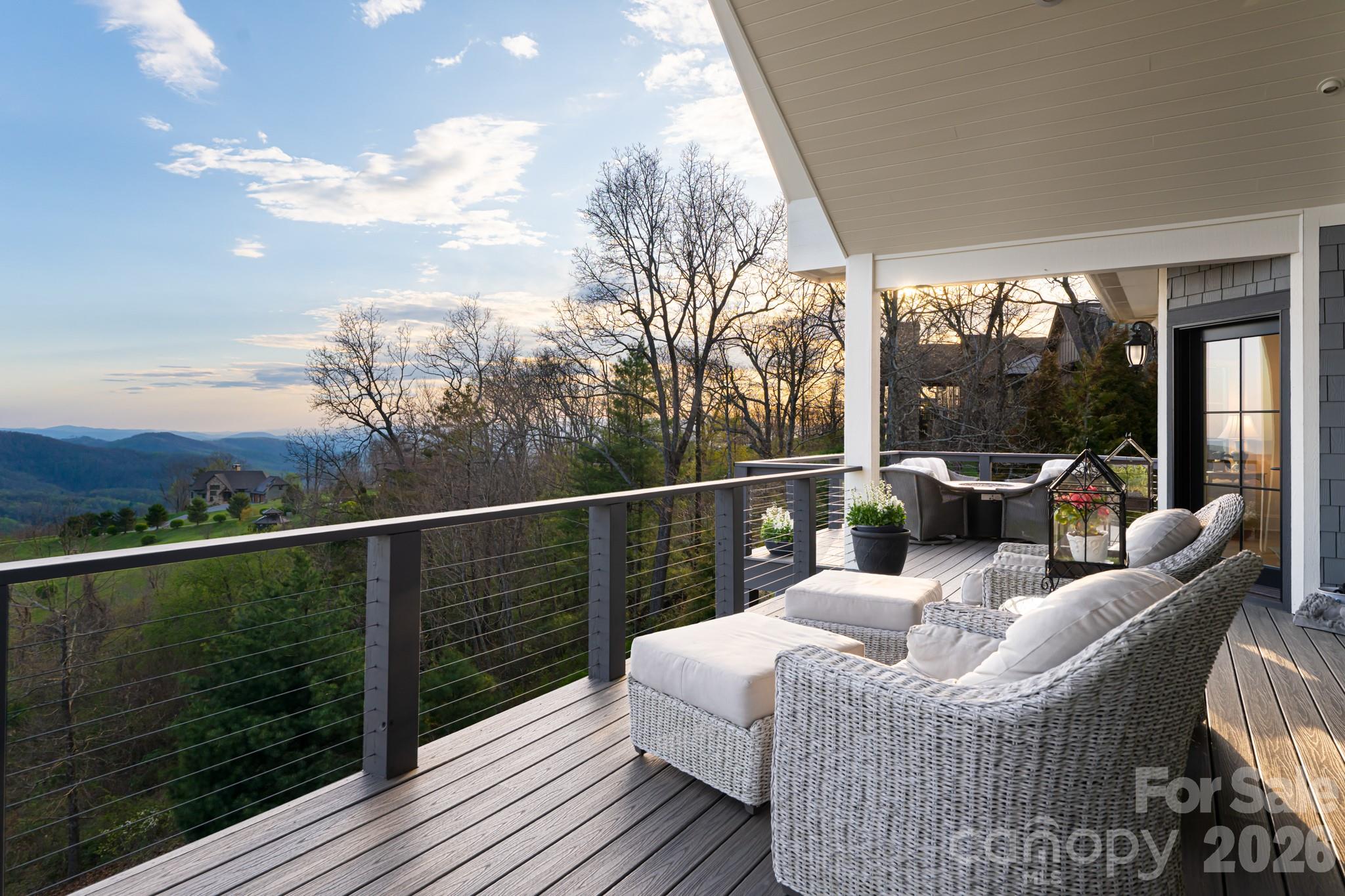 89 N Snow Ridge Drive Hendersonville NC 28792