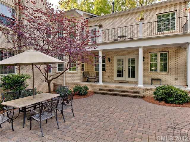 5048 Sharon Woods Lane Charlotte NC 28210