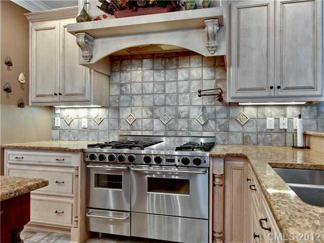 5048 Sharon Woods Lane Charlotte NC 28210