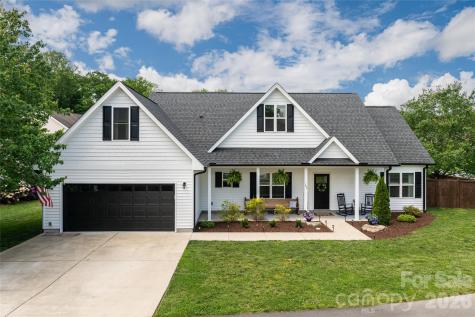 185 Springfield Meadow Drive Etowah NC 28729