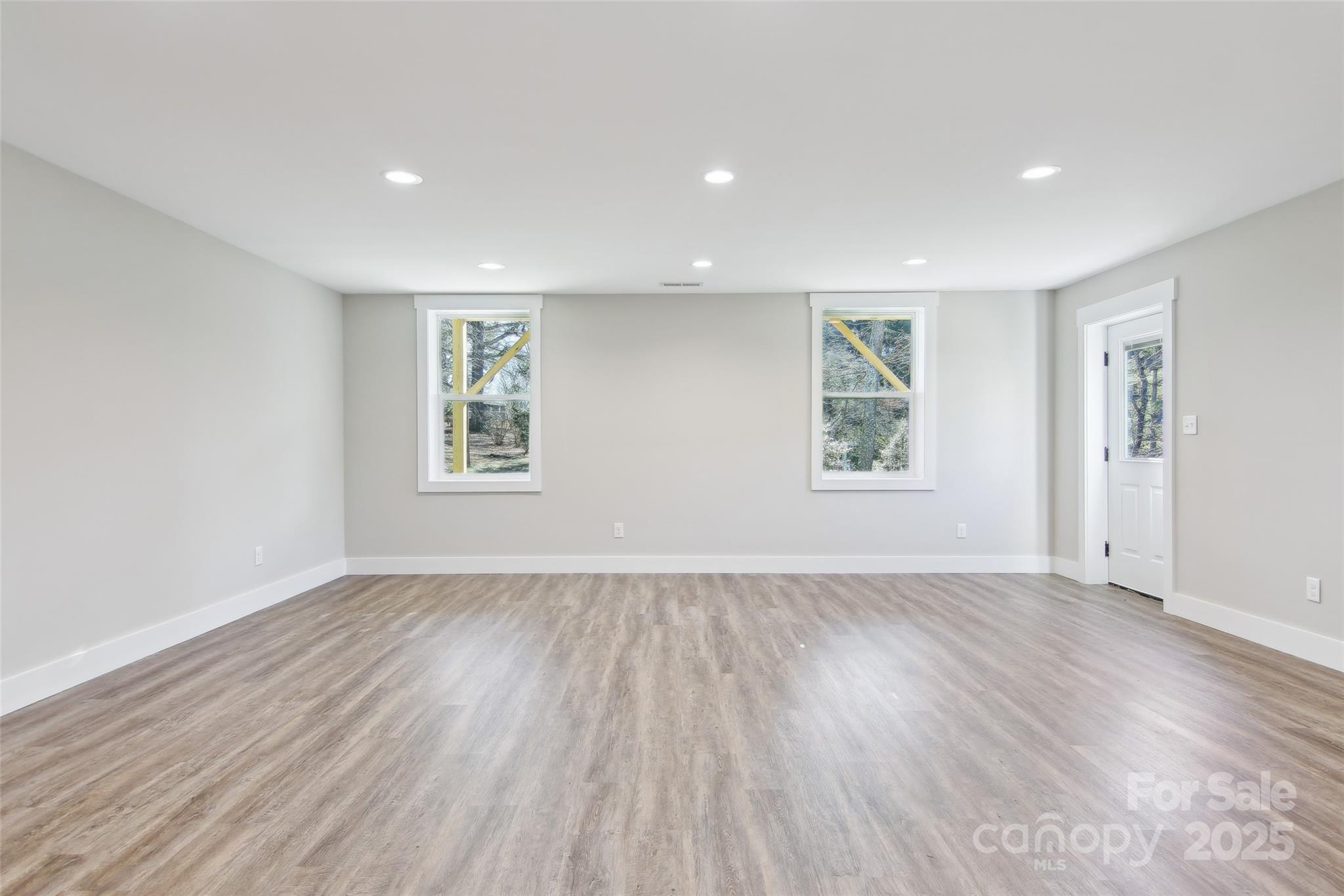 8 Escondido Drive Asheville NC 28806