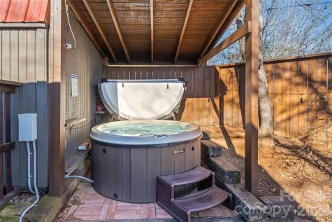 1389 Newfound Road Canton NC 28716