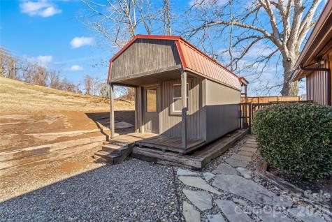 1389 Newfound Road Canton NC 28716