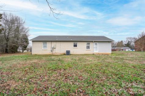 113 Hicks Road Grover NC 28073