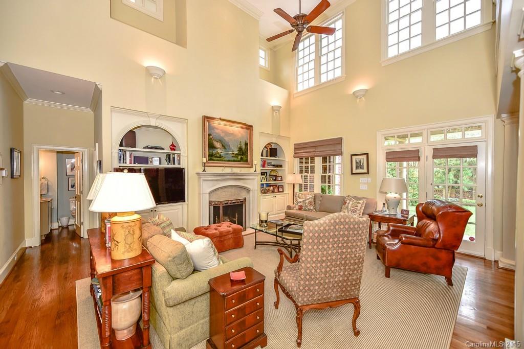 5124 Fairlawn Crescent Court Charlotte NC 28226