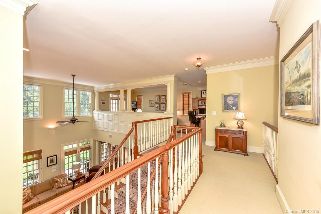 5124 Fairlawn Crescent Court Charlotte NC 28226