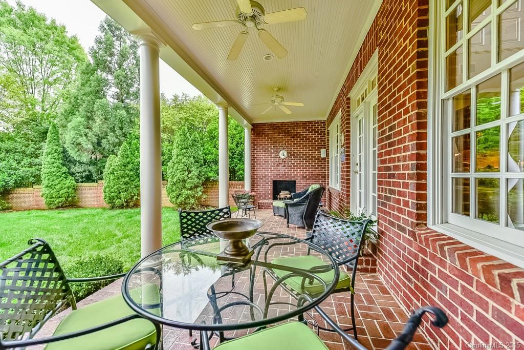 5124 Fairlawn Crescent Court Charlotte NC 28226