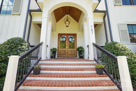 707 Hudson Place Davidson NC 28036