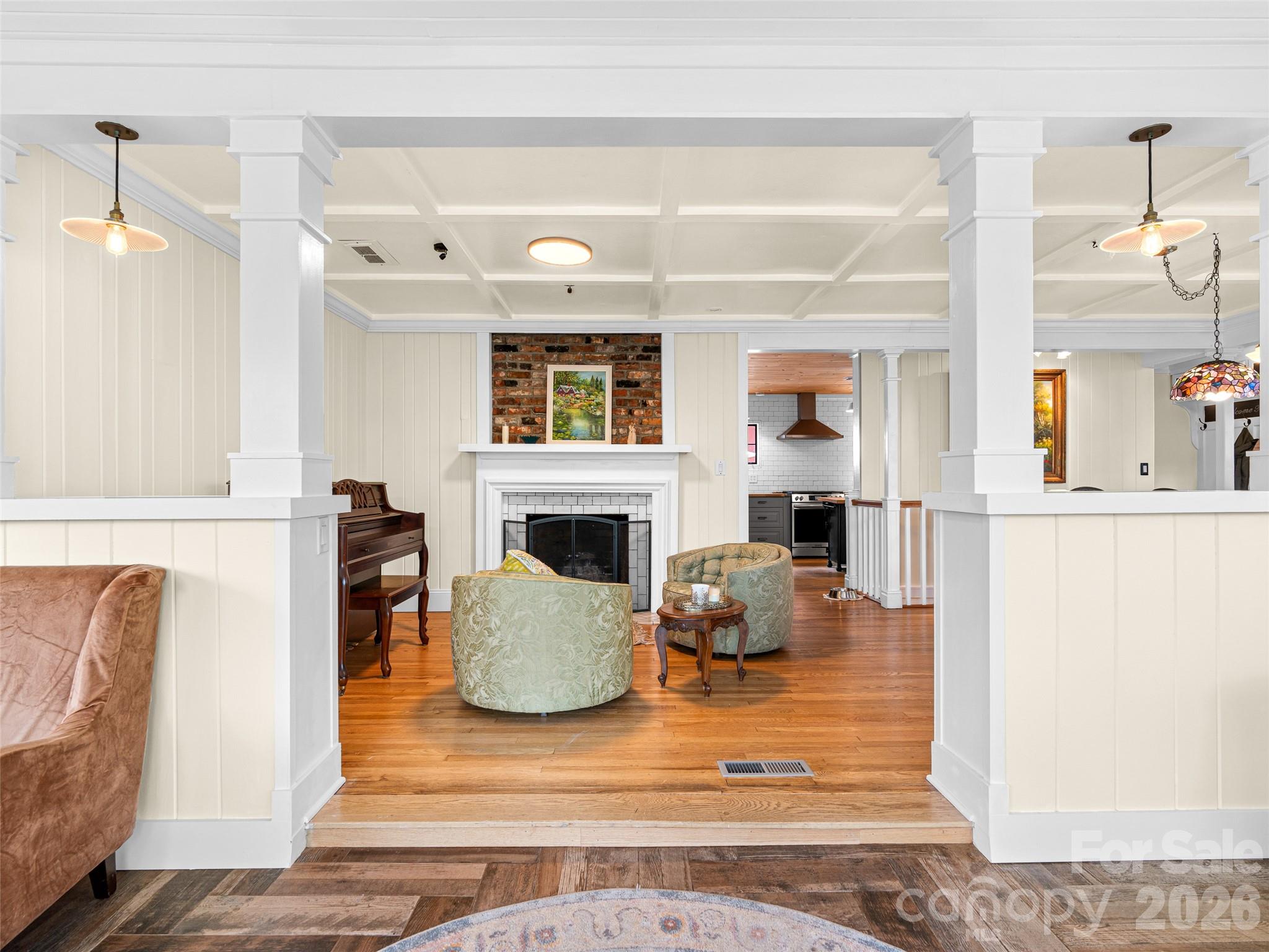 686 New Haw Creek Road Asheville NC 28805