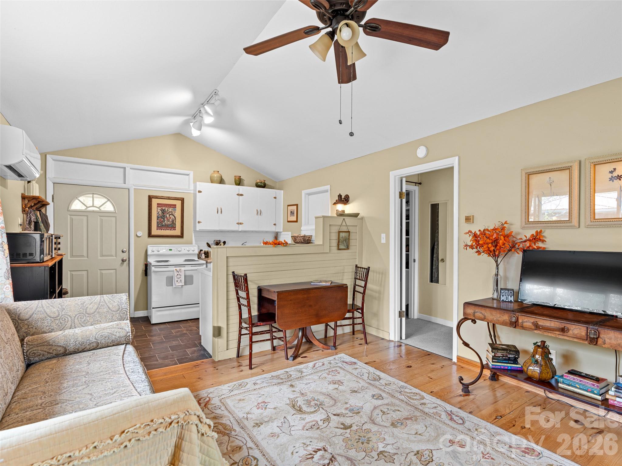 686 New Haw Creek Road Asheville NC 28805