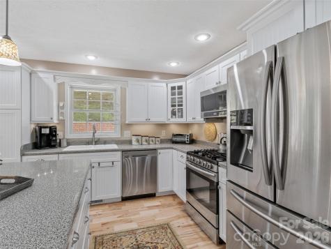 189 Poverty Branch Road Barnardsville NC 28709