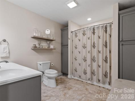 189 Poverty Branch Road Barnardsville NC 28709