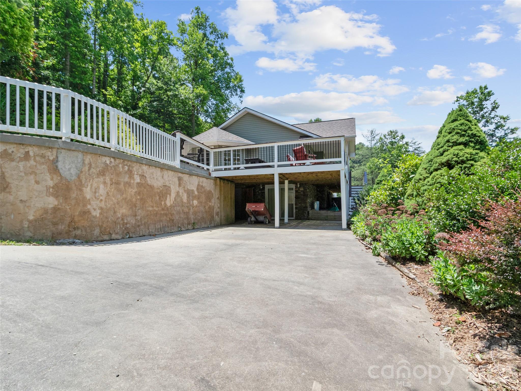 189 Poverty Branch Road Barnardsville NC 28709